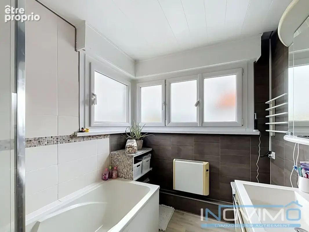 Maison 6 pièces 104 m² à vendre à Hondschoote (59122) - photo 9