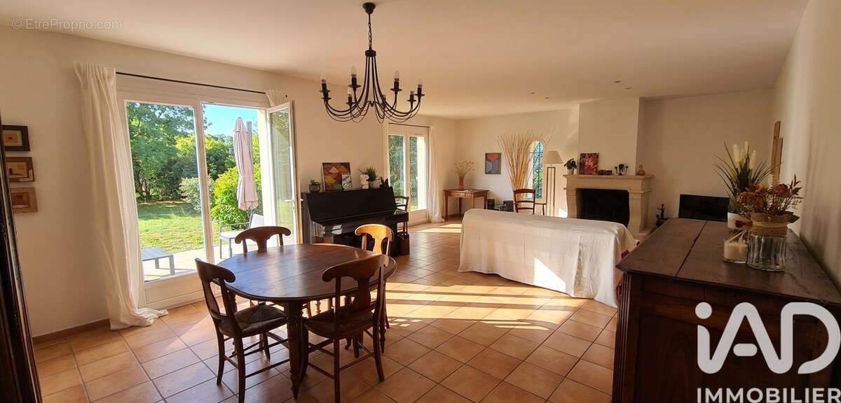 Photo 2 - Maison à VILLENAVE-D'ORNON