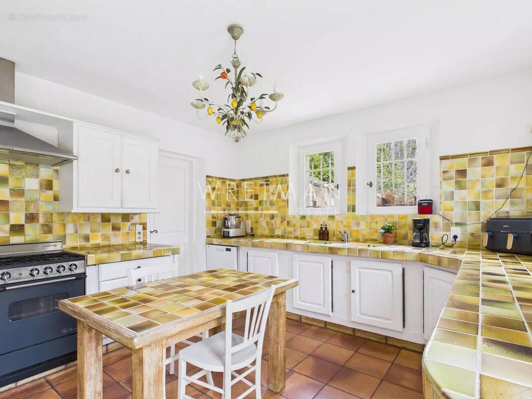 Maison à ROQUEFORT-LES-PINS