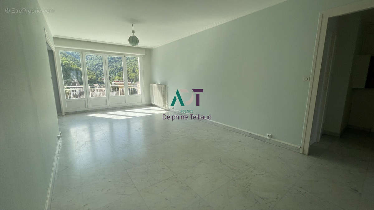 Appartement à GIERES