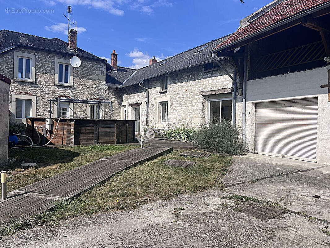 Maison à AMIFONTAINE