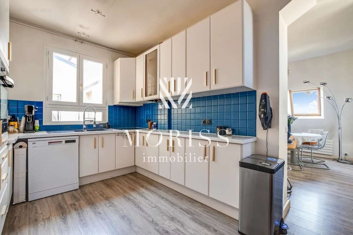 Appartement à PARIS-14E