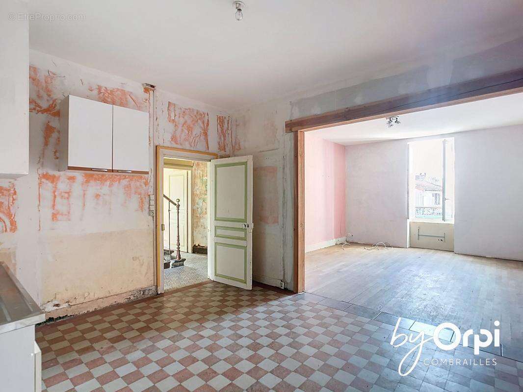 Maison à COMMENTRY