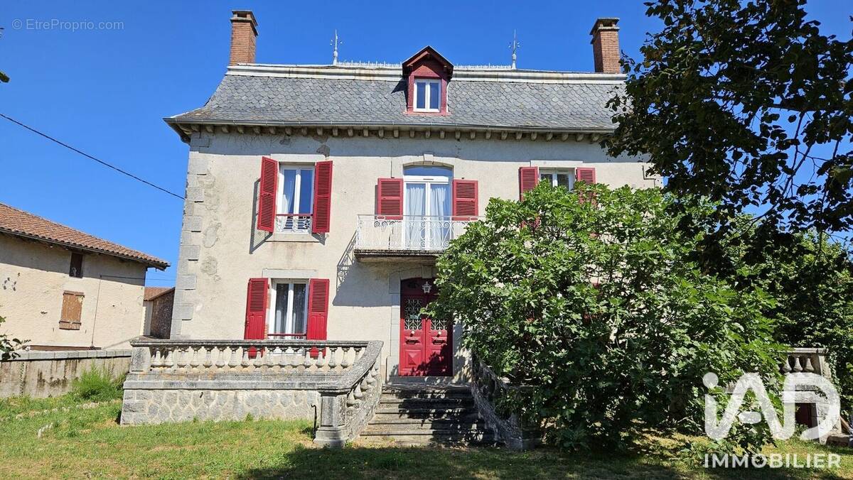 Photo 1 - Maison à SAINT-ETIENNE-DE-MAURS