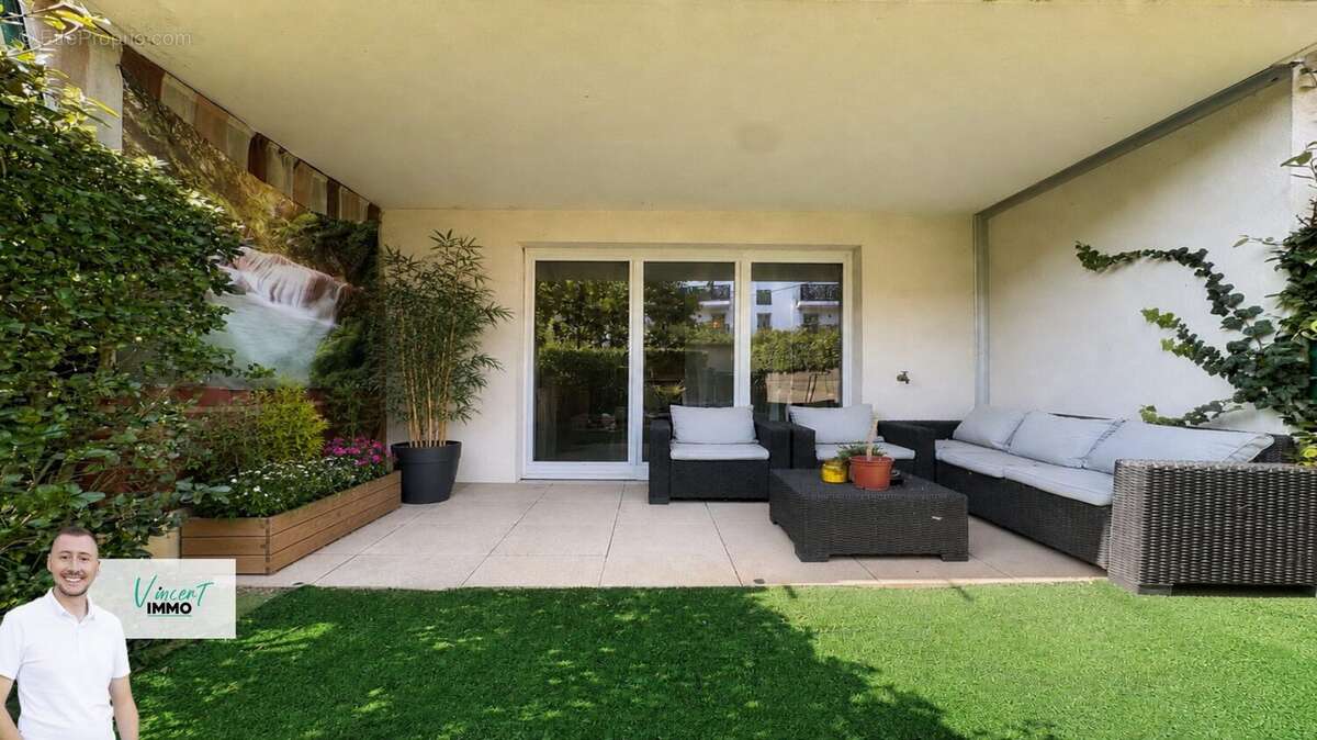Appartement 30 m² à Saint-Laurent-De-Mure  - photo 9