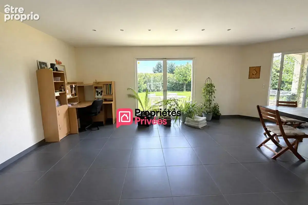 Coup de coeur maison T6 de plain-pied de 195m², terrain 1200m² PAUGNAT 63410 - photo 6