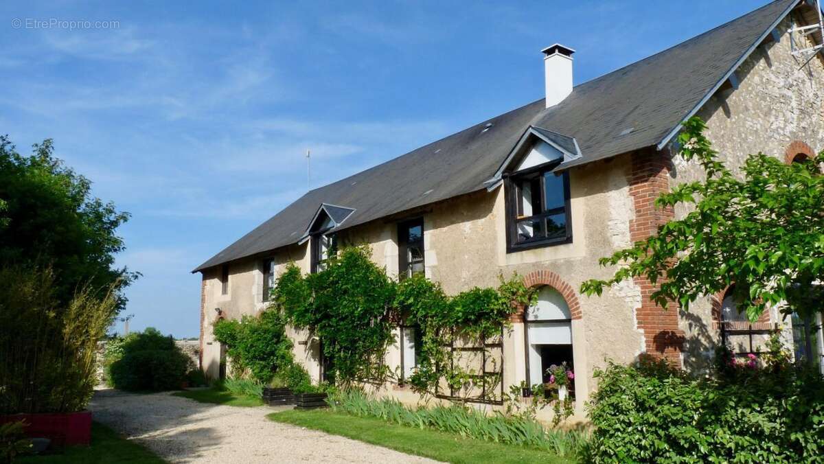 Maison à ANGLES-SUR-L'ANGLIN