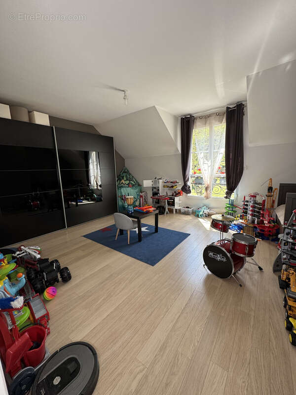 Maison à MEZY-SUR-SEINE