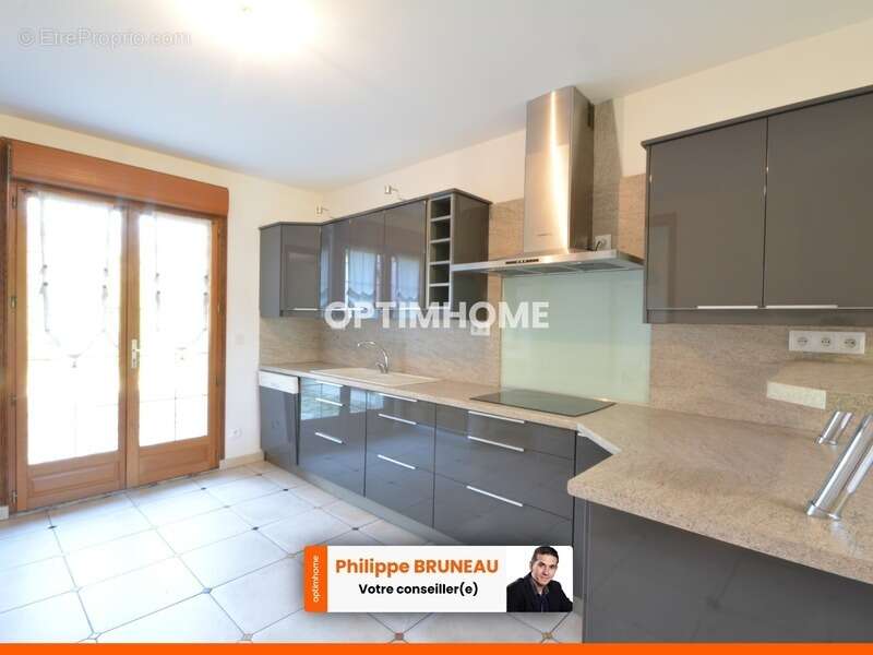 Maison à SYLVAINS-LES-MOULINS