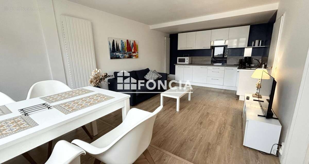 Appartement à COURSEULLES-SUR-MER