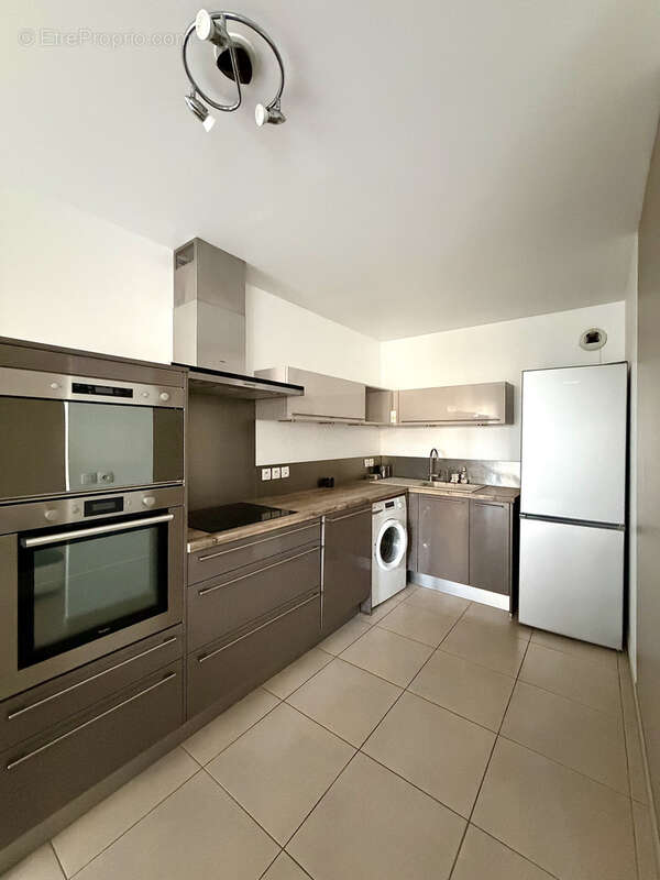 Appartement à MARSEILLE-8E