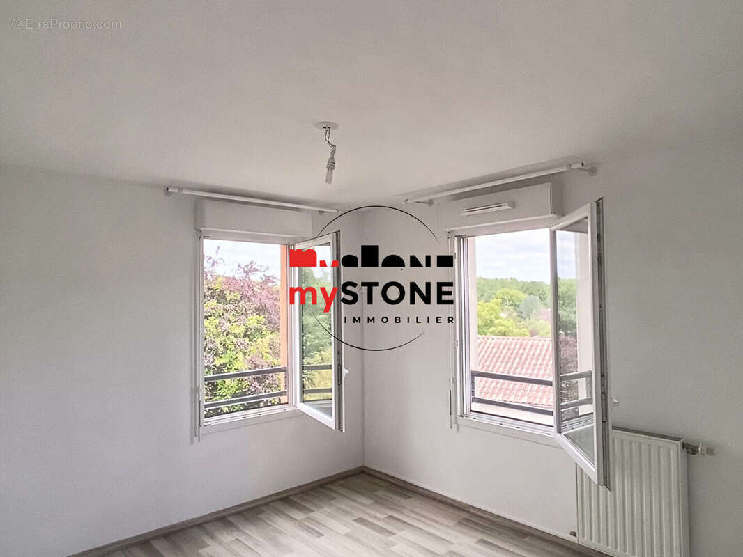 Jassans Riottier centre, T3, 66 m² , au calme - photo 7