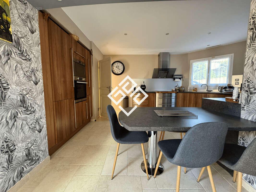 Villa contemporaine avec piscine à Narbonne - photo 11