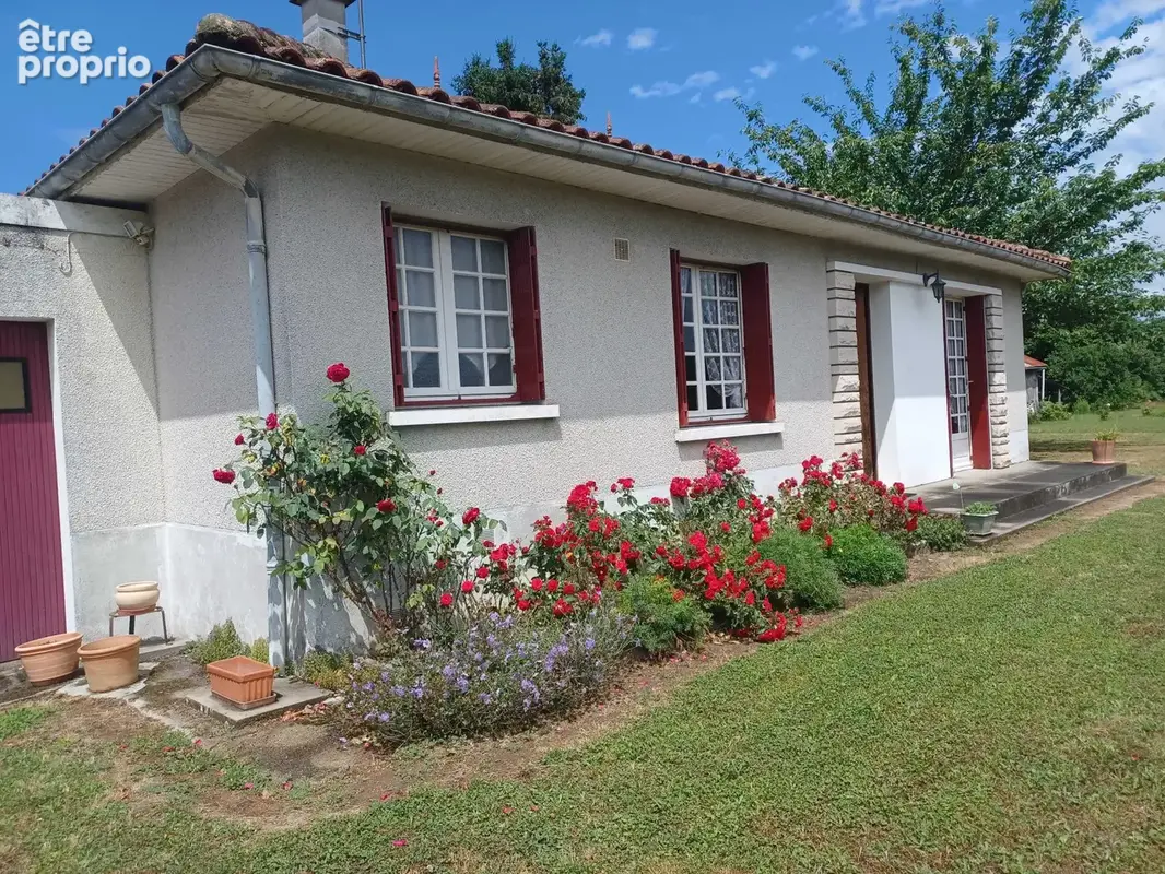 Photo Maison à Chabanais au prix de 112 000€