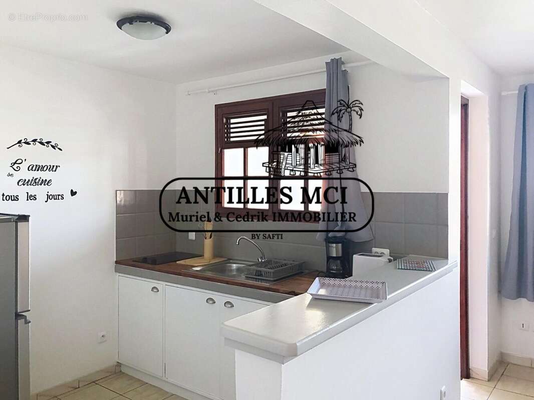 Appartement 251 m² à Sainte-Anne  - photo 3