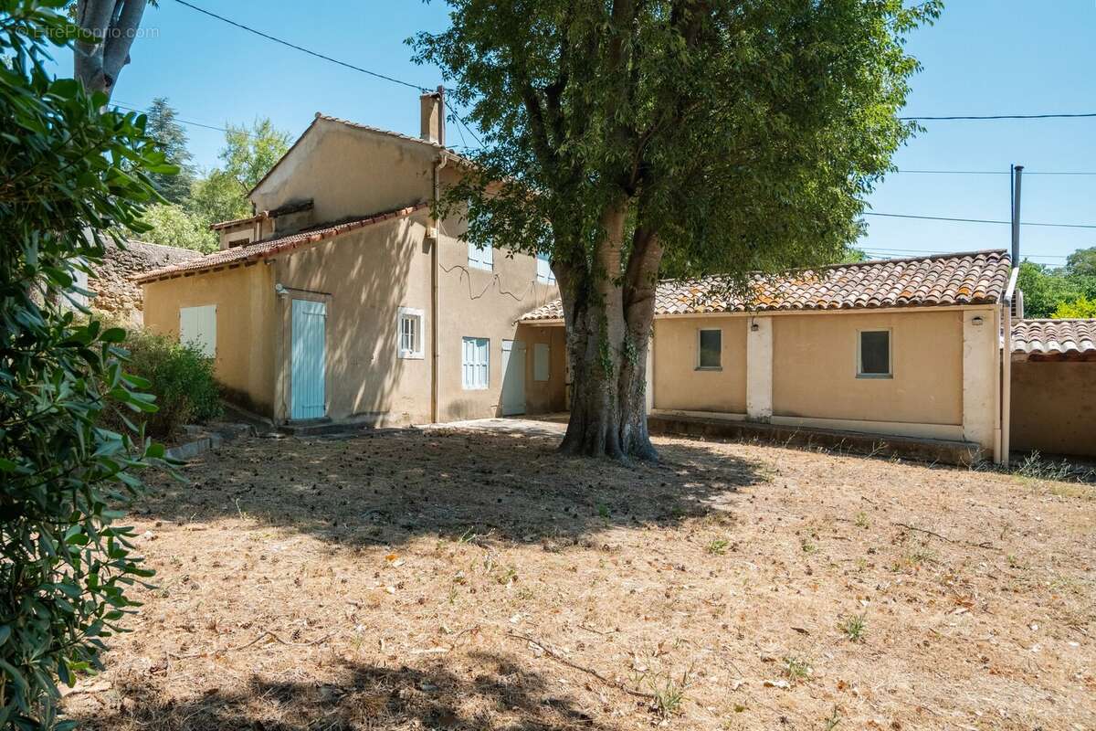 Maison à CADENET