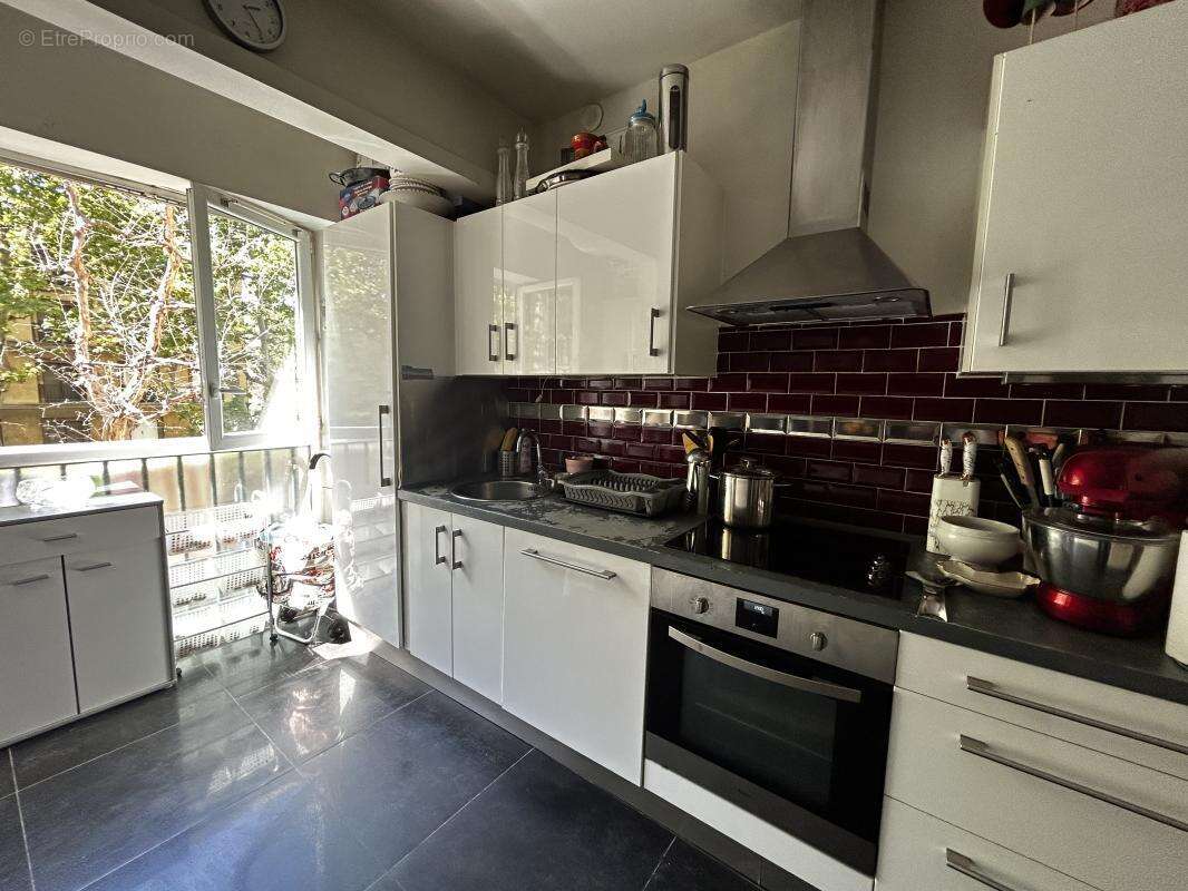 Appartement à MARSEILLE-2E