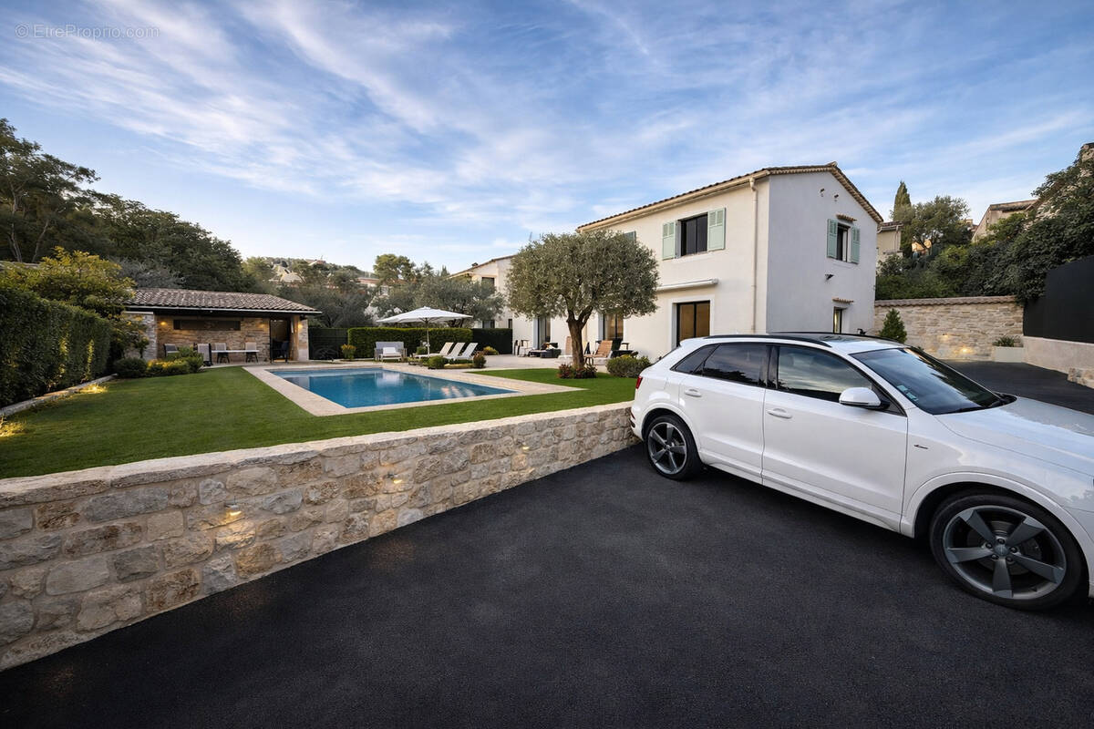 Maison à LA COLLE-SUR-LOUP