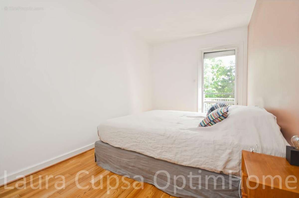 Sceaux - 8 min rer sceaux - 7p - 120, 95 m² - 2 balcons - 4e et dernier etage - 2 caves - box et parking libre dans residence fe - photo 9