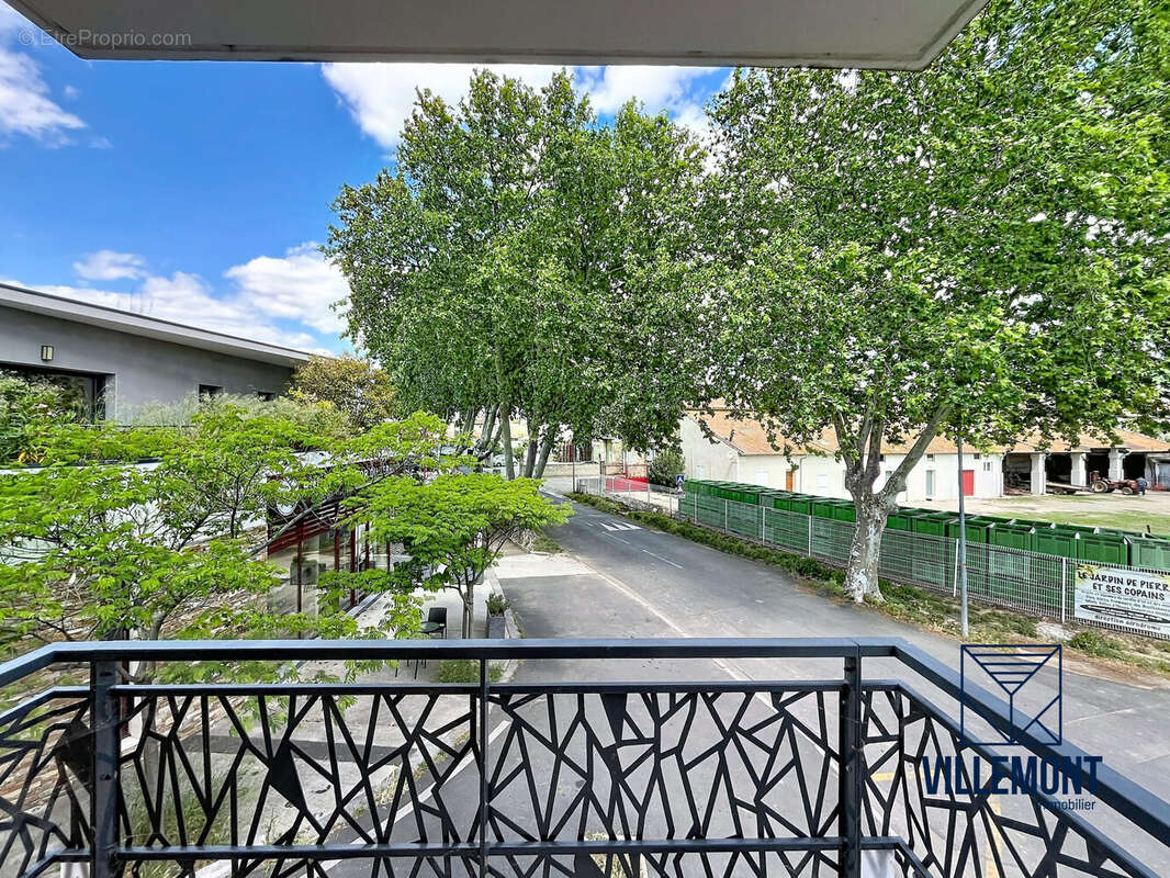 Terrasse avec accès cuisine - Appartement à MAUGUIO