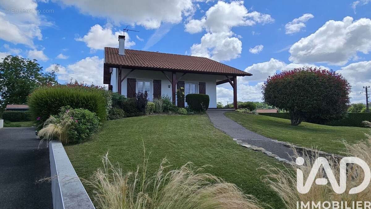 Maison 116 m² à Domezain-Berraute  - photo 3