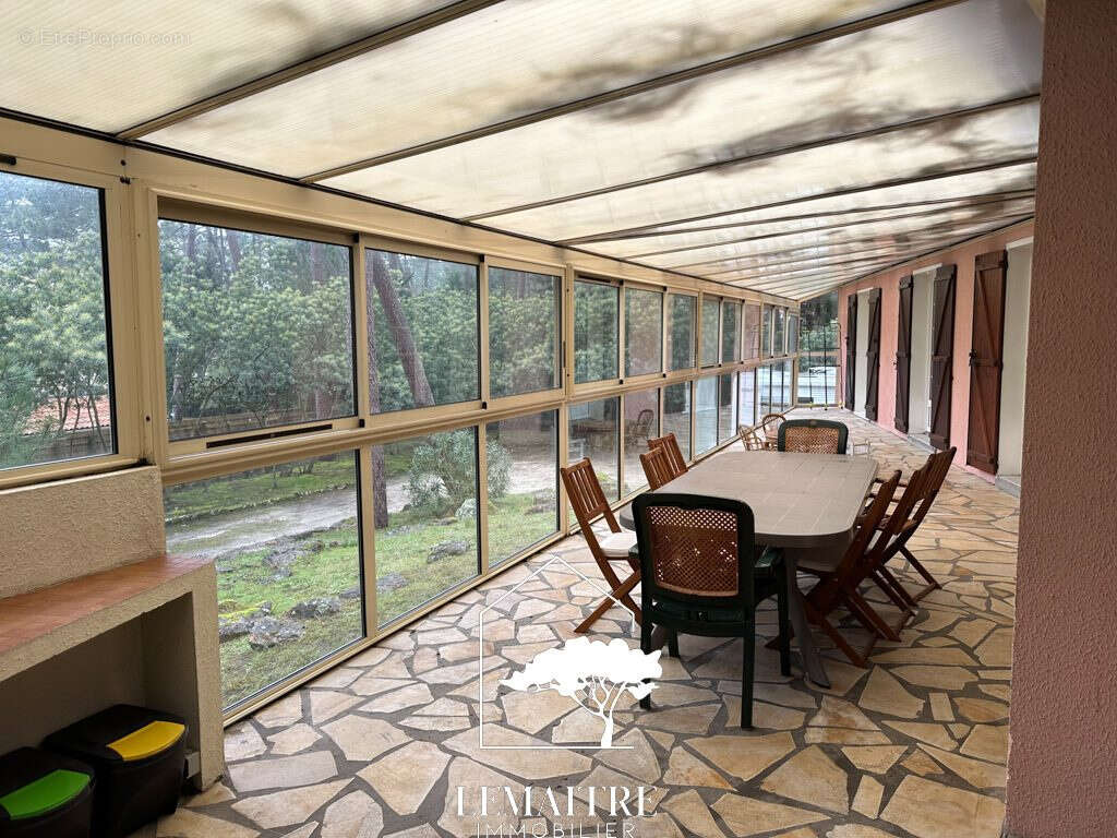 Maison à LES MATHES