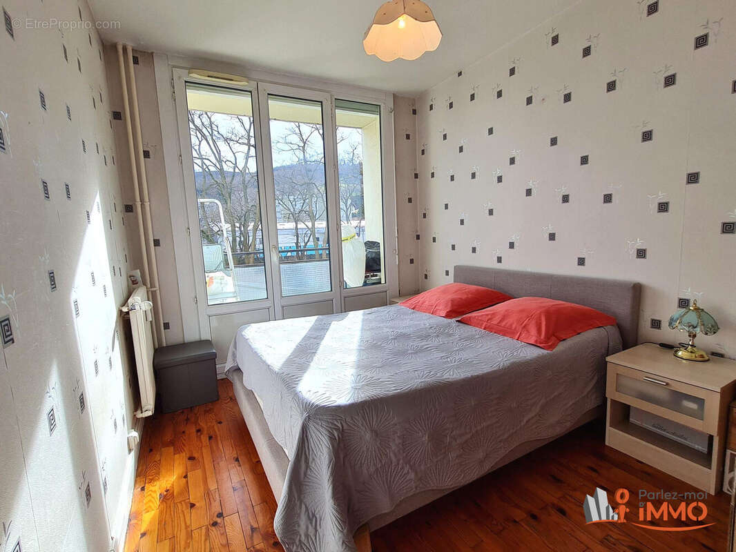 Appartement 54 m² à Saint-Etienne  - photo 3