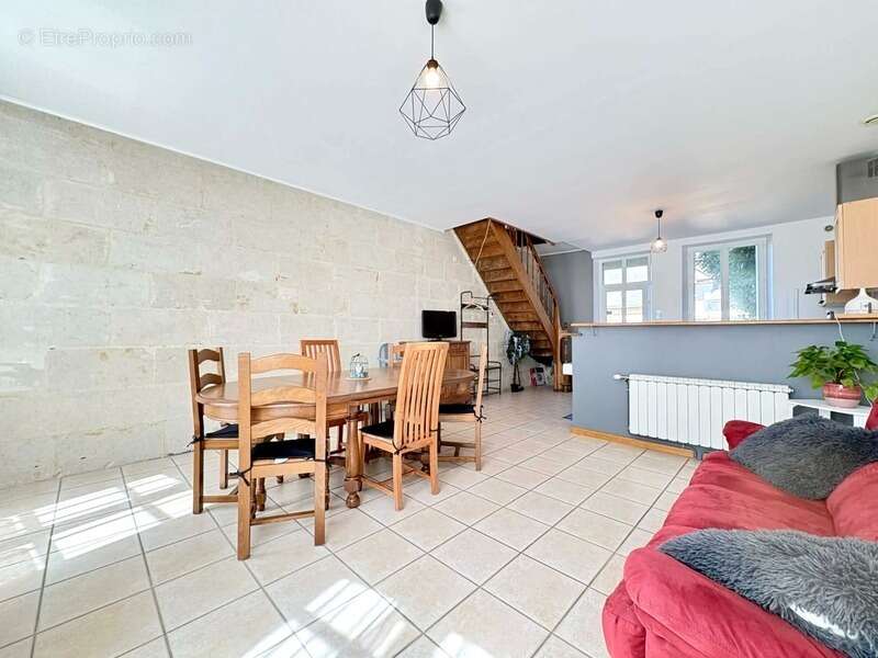 Maison à SEMBLANCAY