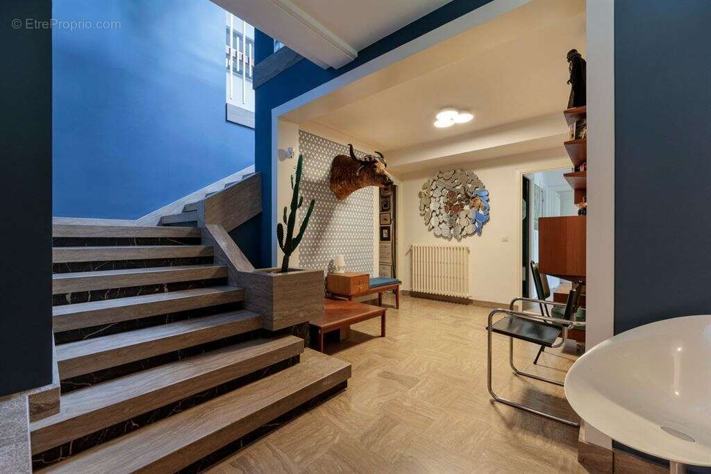 Saint cloud  montretout 92210 - maison 310 m² - 5/6 chambres + 2/3 bureaux  700 m² terrain - parking - photo 13
