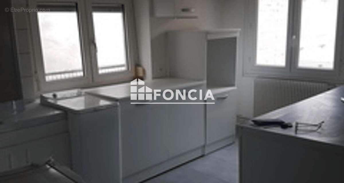 Appartement à SAINT-ETIENNE