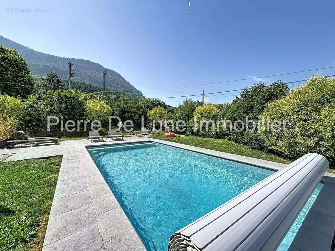 Trévignin – Maison d'exception en ossature bois avec vue dominante, piscine et panorama sur les montagnes - photo 5
