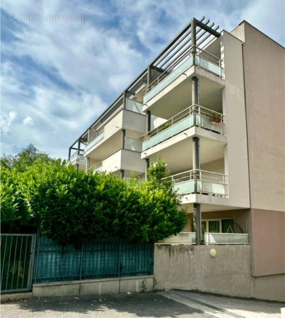 Appartement à FERNEY-VOLTAIRE