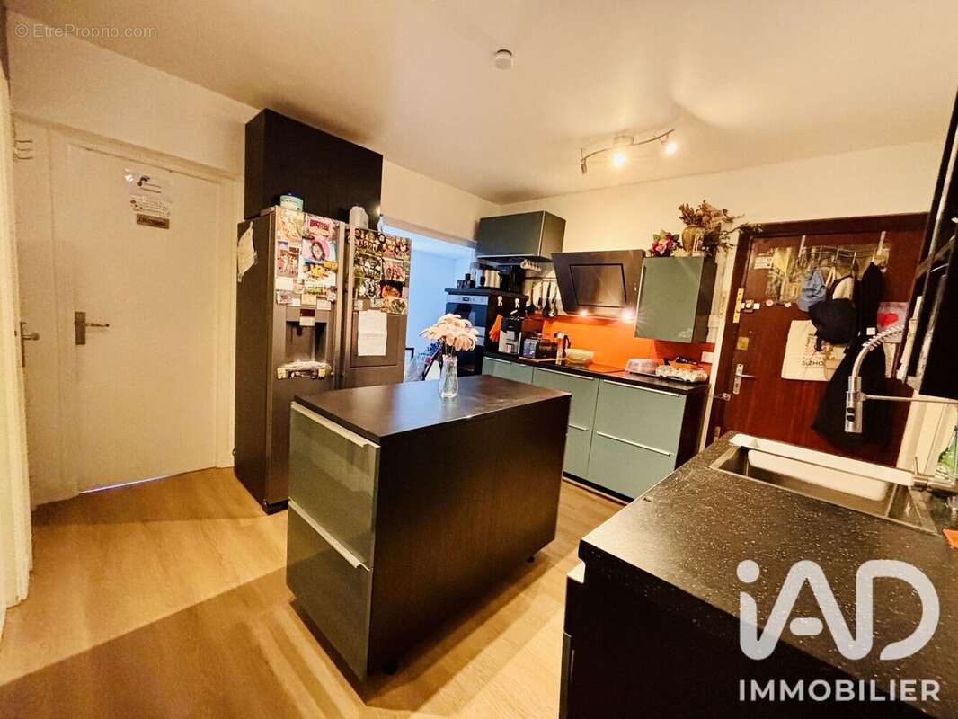 Photo 4 - Appartement à COURBEVOIE