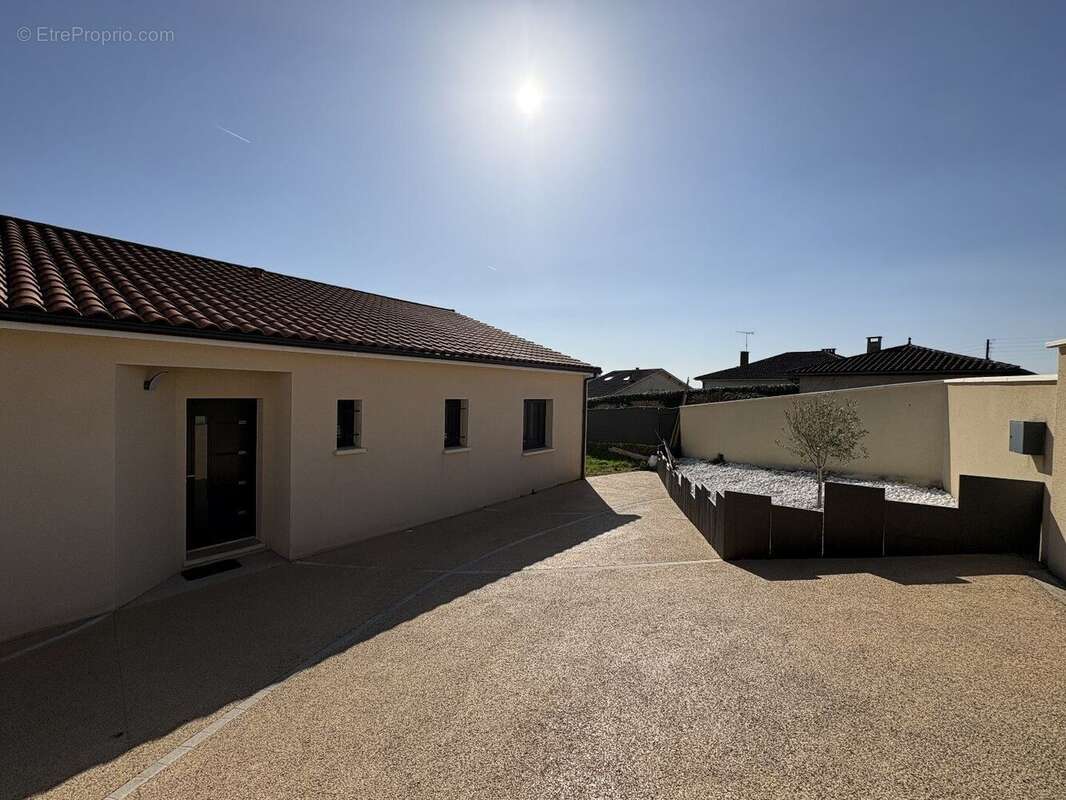 Maison neuve avec terrasse et spa ! - photo 9