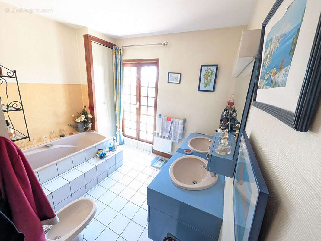 Maison à CHANIERS