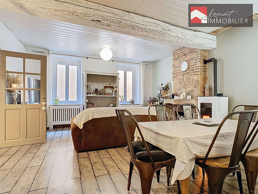Maison à CUISERY