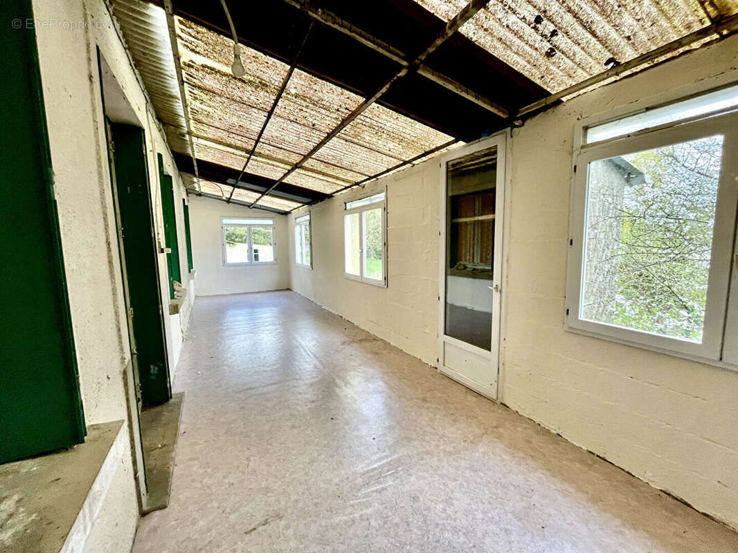 Maison à BETZ-LE-CHATEAU