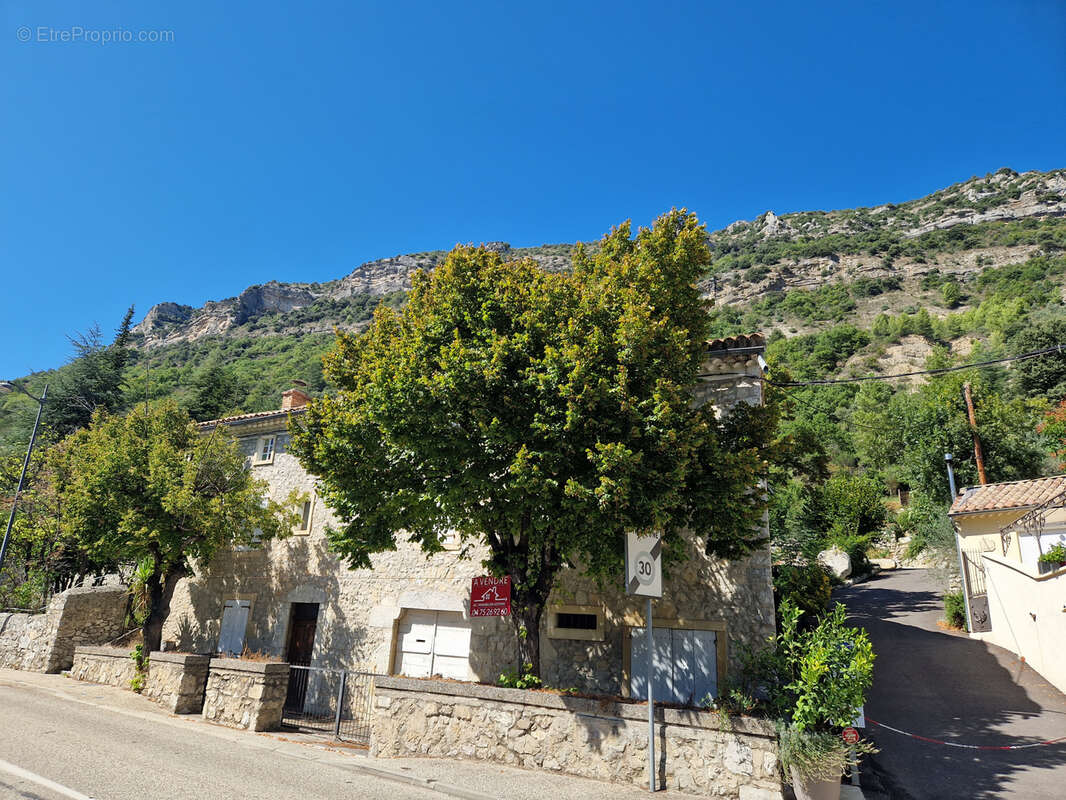 Maison à SAHUNE
