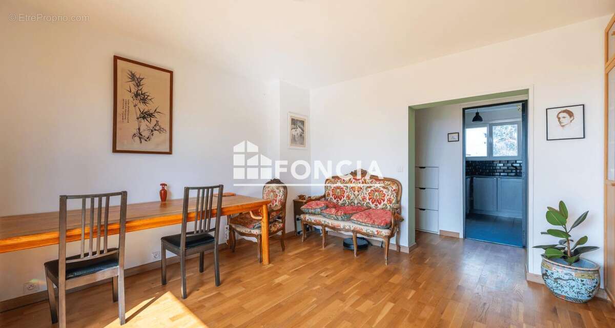 Appartement à RUEIL-MALMAISON