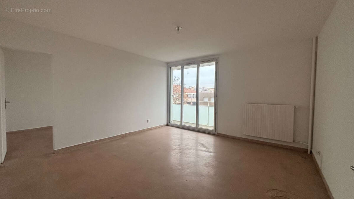 Appartement à PORT-DE-BOUC