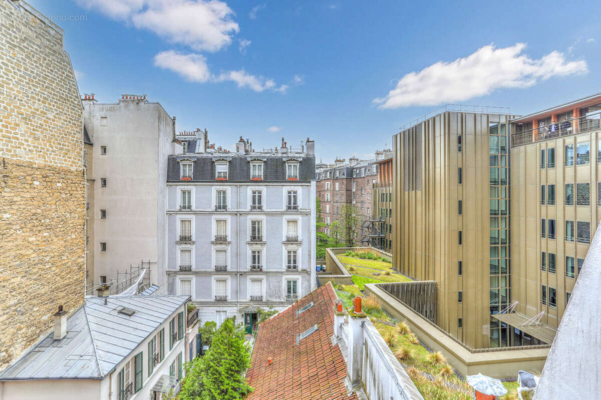 Appartement à NEUILLY-SUR-SEINE