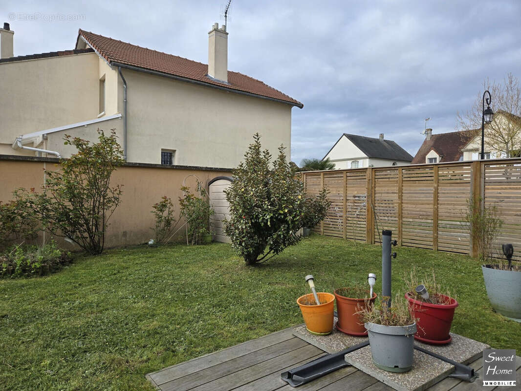 Maison à MAGNY-LES-HAMEAUX