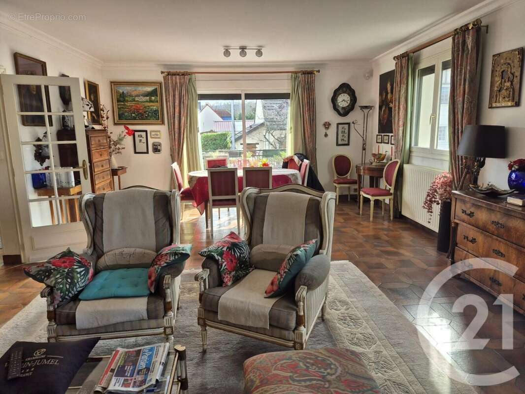 Maison à SAINT-GRATIEN