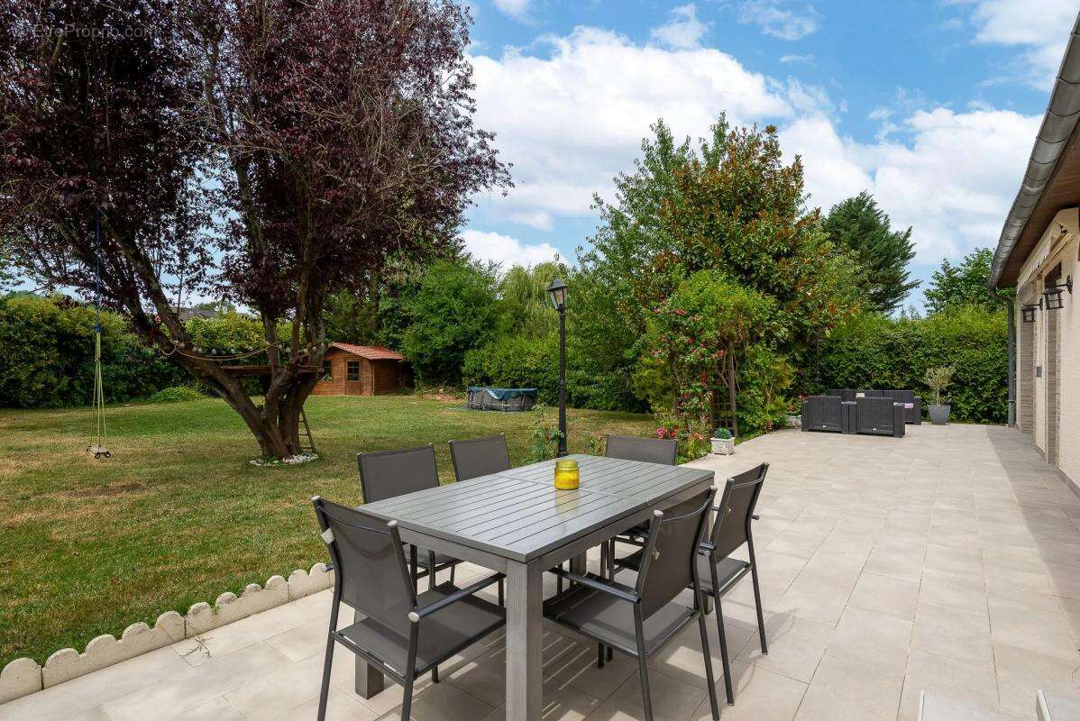Maison de 7 pièces de 187 m² à Dammartin-en-Goële - photo 18