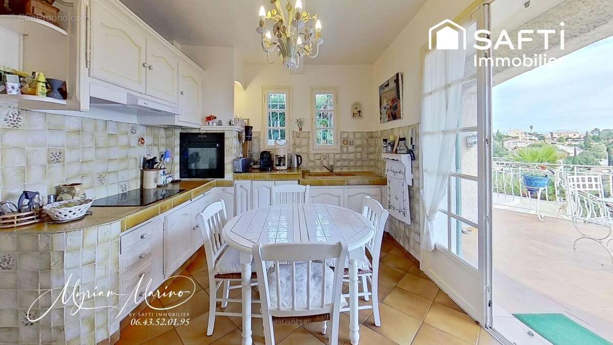 Photo 8 - Maison à FREJUS