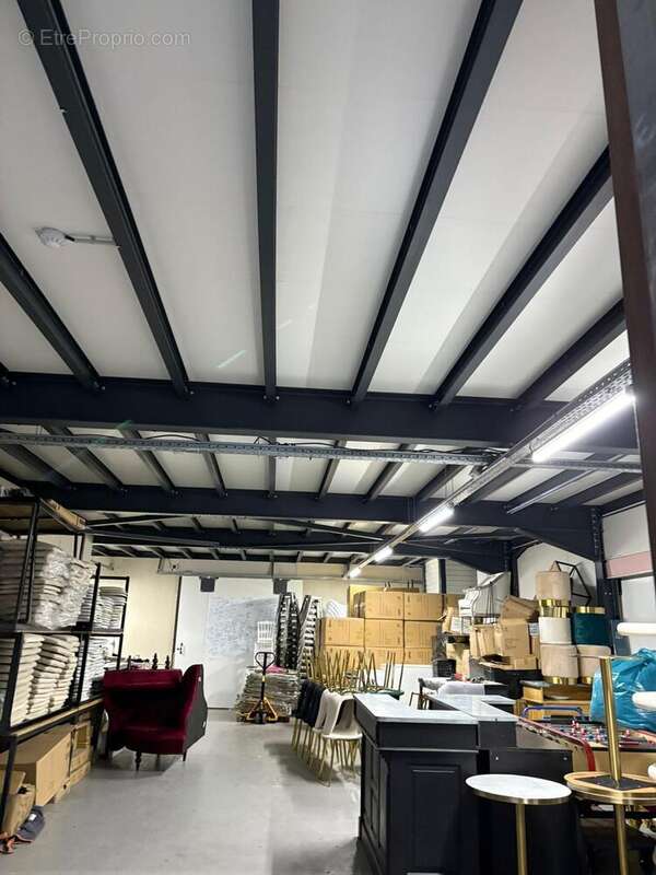 Photo 9 - Commerce à PANTIN