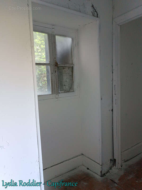 Bâtiment avec 4 appartements - secteur Thiers - proche sortieA89 – La Monnerie (63650) - photo 9