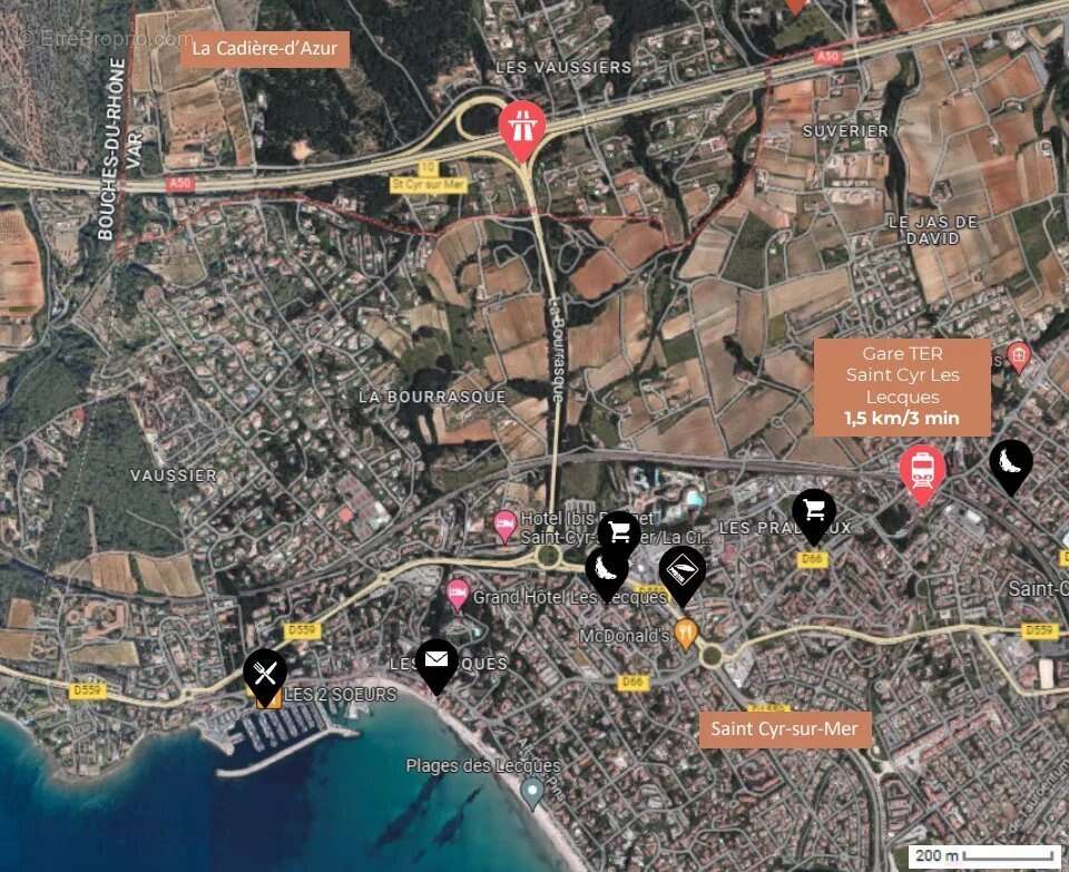 Terrain à SAINT-CYR-SUR-MER