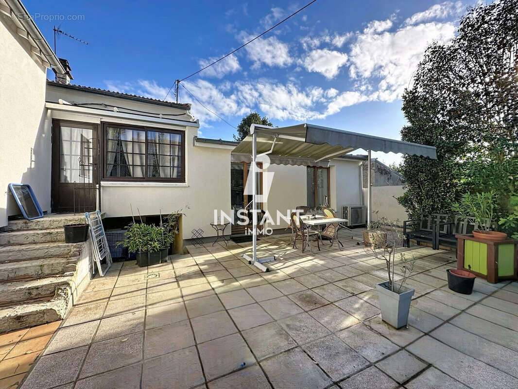 Maison à LE PERREUX-SUR-MARNE