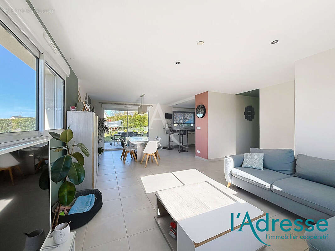 Maison à SAINT-GERMAIN-LE-FOUILLOUX